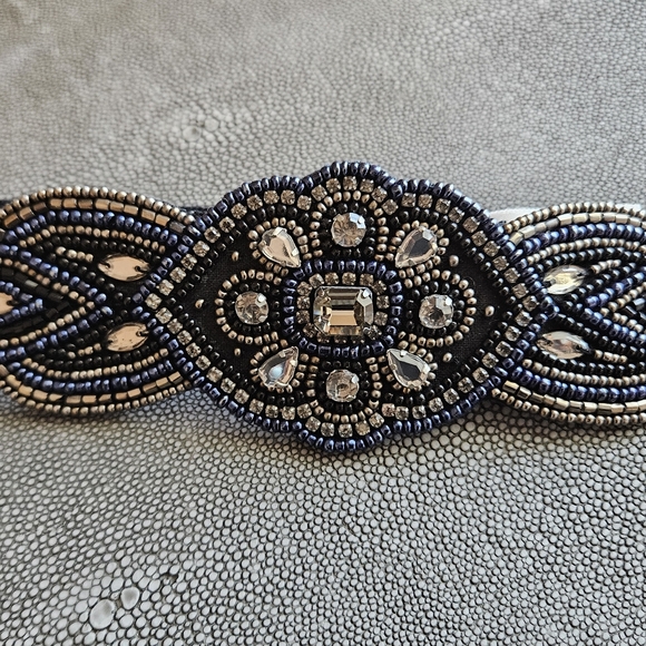 Nordstrom GLINT Beaded Belt with Black and Silver Accents - Picture 4 of 4
